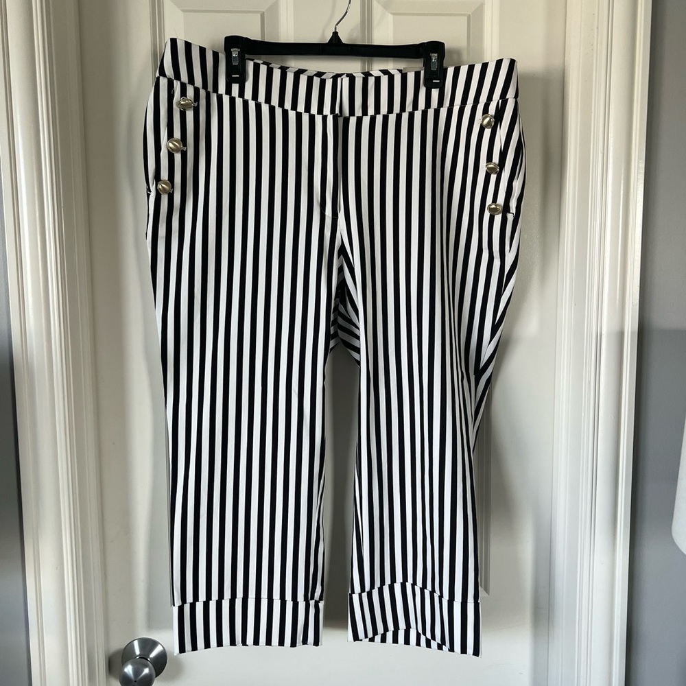 NWT Chicos Black and White Sailor Stripe Pants
